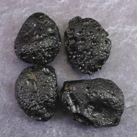 チベタンテクタイト 原石 4個セット  10.9g (ID:42411)