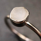 ロシア産 フェナカイト 5.7X5.3mm 原石 リング 13号 (ID:42764)