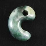 糸魚川翡翠  ヒスイ 小滝産 緑 30mm勾玉 ディレクトリカード付 11.1g (ID:43043)