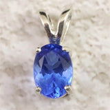 H&E社 シベリアンブルークォーツ　7X5mmオーバル ペンダントトップ　0.6g (ID:43280)