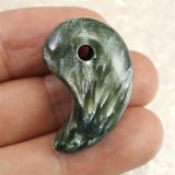 セラフィナイト クリノクロア 30mm 勾玉 8.8g (ID:43647)