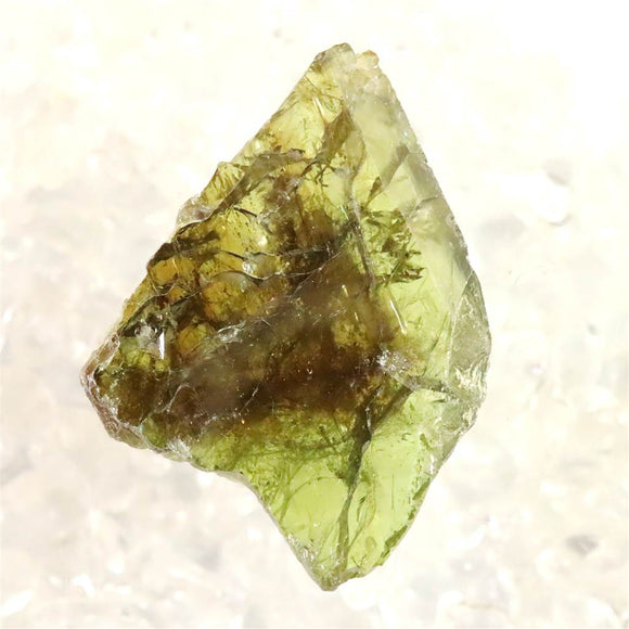 タンザニア モンド産  スフェーン 29mm原石 4.21g (ID:44661)