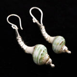 バリ島産 天然　ホワイト/グリーン ケオン ピアス  3.5g (ID:44917)