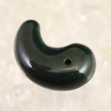 出雲碧玉 出雲石  SA  16.5mm勾玉 ディレクトリカード付 1.36g (ID:46176)