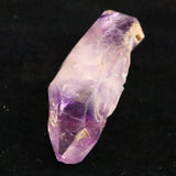 ブランドバーグ産 アメジスト エレスチャル原石 曲がり水晶 D.T. カテドラル キー ファントム 気泡 レピドクロサイト入り 41.9g (ID:46572)