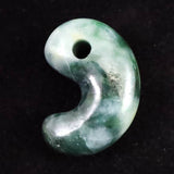 糸魚川翡翠  ヒスイ 小滝産 緑 30mm勾玉 ディレクトリカード付 12.1g (ID:47743)