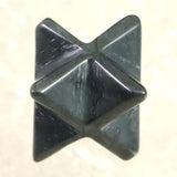 神居古潭石 （カムイ・コタン） 23mm マカバスター　証明書付　5.6g (ID:47828)