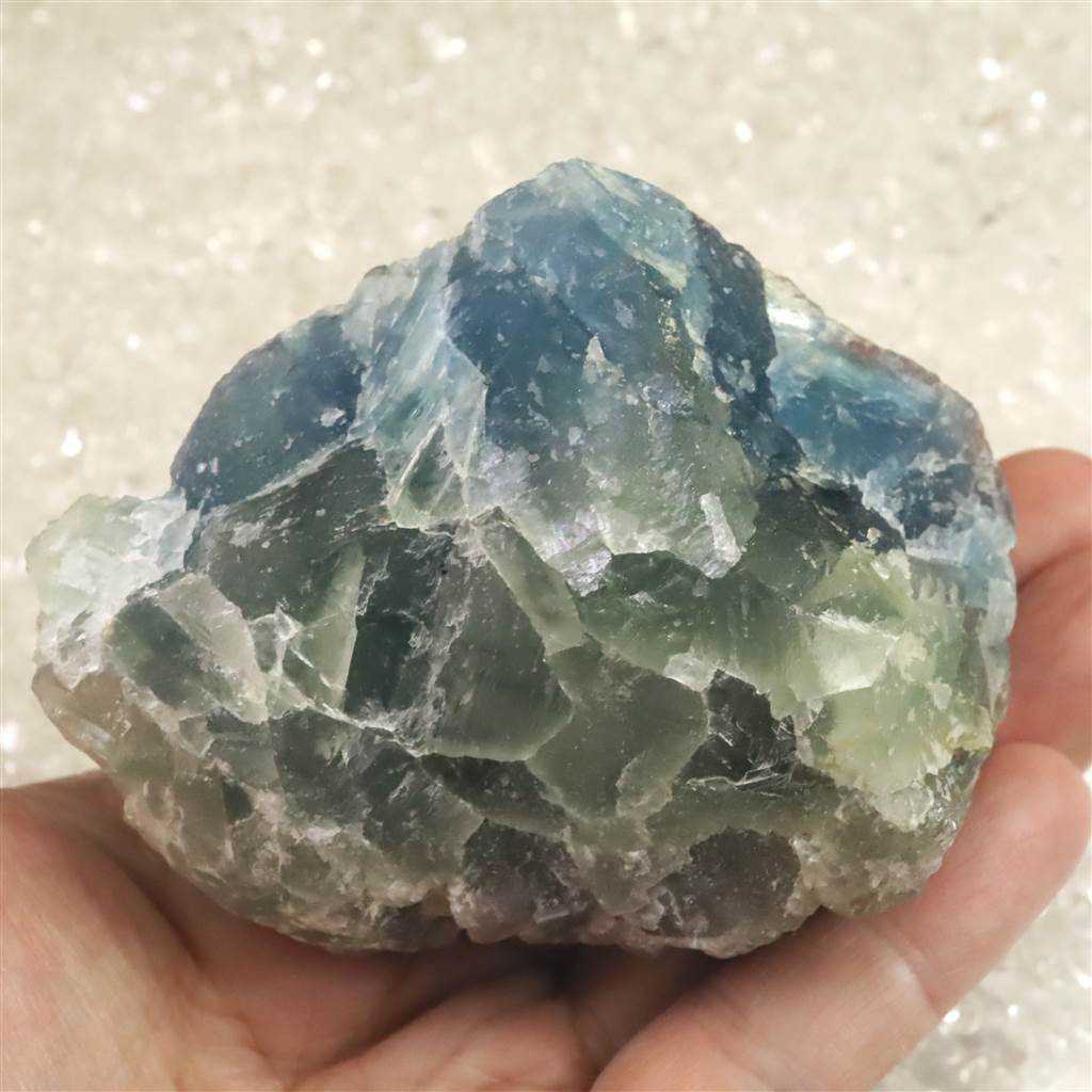 フローライト 蛍石 ブルー 81mm原石 260g (ID:49732) | 榎本通商