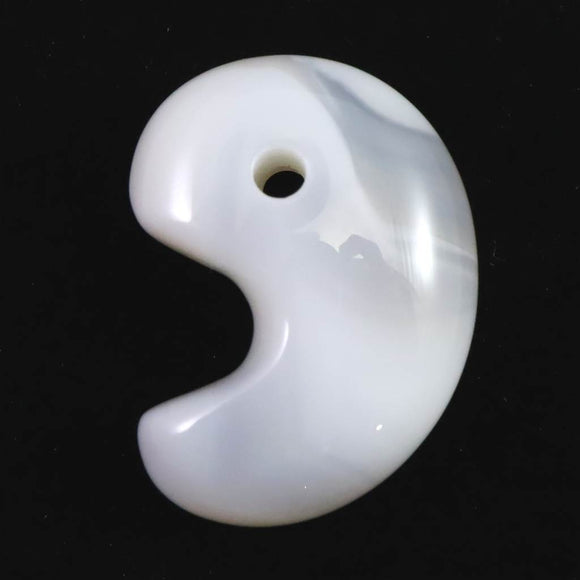 北海道 花石メノウ 瑪瑙 30mm勾玉 ディレクトリカード付 10.7g (ID:51340)