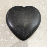 H&E社 ブラックアゼツライト(AZOZEO) 40mmハート 証明書付 30.7g (ID:51452)