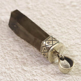 天然非加熱 ヒマラヤ ガウリンシャカール スモーキークォーツ 39.5mm ポイント  原石 ペンダントトップ セレスティアル ローブ 11.7g (ID:52121)