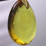 天然琥珀　バルティックアンバー 24mm ペアシェイプ ペンダントトップ 3.0g (ID:53960)