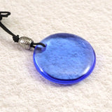 H&E社 シベリアンブルークォーツ　ディスク型タンブル コード ペンダント 8.7g (ID:53994)