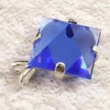 H&E社 シベリアンブルークォーツ　16mmピラミッド ペンダントトップ　2.2g (ID:54900)