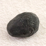 北海道 遠軽町産  黒曜石 31mm原石  17.7g (ID:55383)