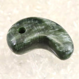 セラフィナイト クリノクロア 30mm 勾玉 8.5g (ID:56394)