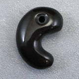隠岐の島 黒曜石 31mm勾玉 ディレクトリカード付 10.1g　**特価品** (ID:58112)