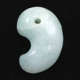糸魚川翡翠  ヒスイ 小滝産 薄緑 32mm勾玉 ディレクトリカード付 17.77g (ID:58473)