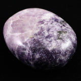 インド産 レピドライト 53mmパームストーン 90.5g (ID:60089)