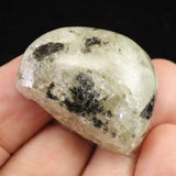 ロシア産 フェナカイト 原石 ハーフ磨き 12.08g (ID:60180)