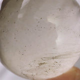 ザギマウンテンクォーツ アンフィボール 入り 34mmスフィア 52.9g (ID:61046)