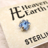 H&E社  シベリアンブルークォーツ 5mmピラミッド ピアス  (ID:61257)