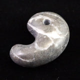 近江多賀石　33mm　勾玉　証明書付 13.1g (ID:61898)