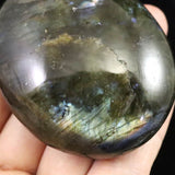 マダガスカル産 ラブラドライト 58mmパームストーン 90.0g (ID:62435)
