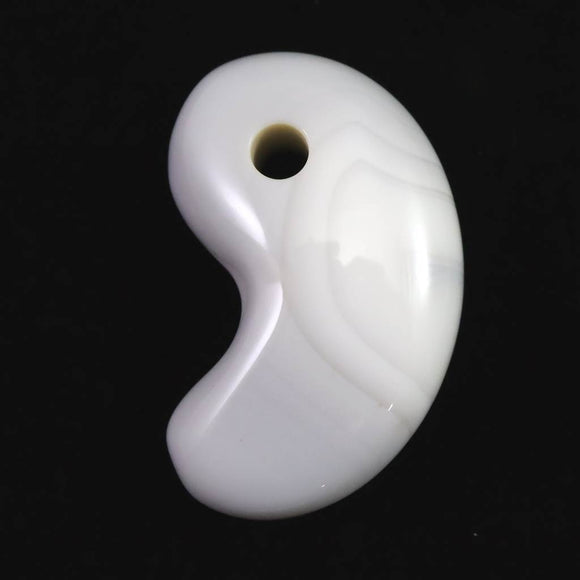 北海道 花石メノウ 瑪瑙 34mm勾玉 ディレクトリカード付 12.8g (ID:63480)