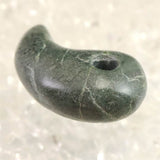 宮崎県 大和光石  30mm 勾玉 証明書付 7.6g (ID:63541)