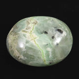 ガーニエライト グリーンムーンストーン 63mmタンブル  127g (ID:63595)