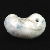 糸魚川翡翠  ヒスイ 小滝産 薄青 28mm勾玉 ディレクトリカード付 12.9g (ID:64930)