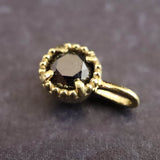 天然ブラックダイヤモンド 3mmラウンド ペンダントトップ チャーム K18YG  0.253g (ID:65623)