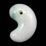 糸魚川翡翠  ヒスイ 小滝産 薄緑 22mm勾玉 ディレクトリカード付 5.07g (ID:65627)