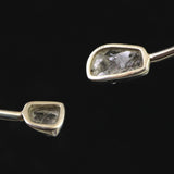 ロシア産 フェナカイト 14mm 原石 2石 バングル 5.03g 鑑別書付 (ID:66868)