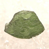 モルダバイト AAA 20mm原石 ディレクトリカード付 3.99ｇ  (ID:66889)