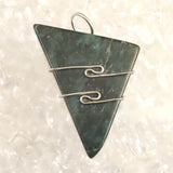 H&E社 ニュージーランド グリーンストーン タンブル ペンンダントトップ 7.3g (ID:67376)