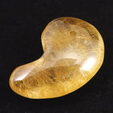 ヒマラヤ マニハール産 ゴールドルチル入り 水晶 33mm勾玉 10.2g (ID:68804)