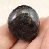 H&E社 アルベゾナイト アルベゾン閃石 タンブル 17.8g (ID:69836)