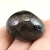 H&E社 アルベゾナイト アルベゾン閃石 タンブル 17.8g (ID:69836)