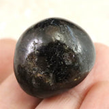 H&E社 アルベゾナイト アルベゾン閃石 タンブル 17.8g (ID:69836)