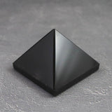 中国山東省産　黒水晶 モリオン　32mm ピラミッド 30.7g (ID:70103)