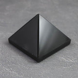 中国山東省産　黒水晶 モリオン　32mm ピラミッド 30.7g (ID:70103)