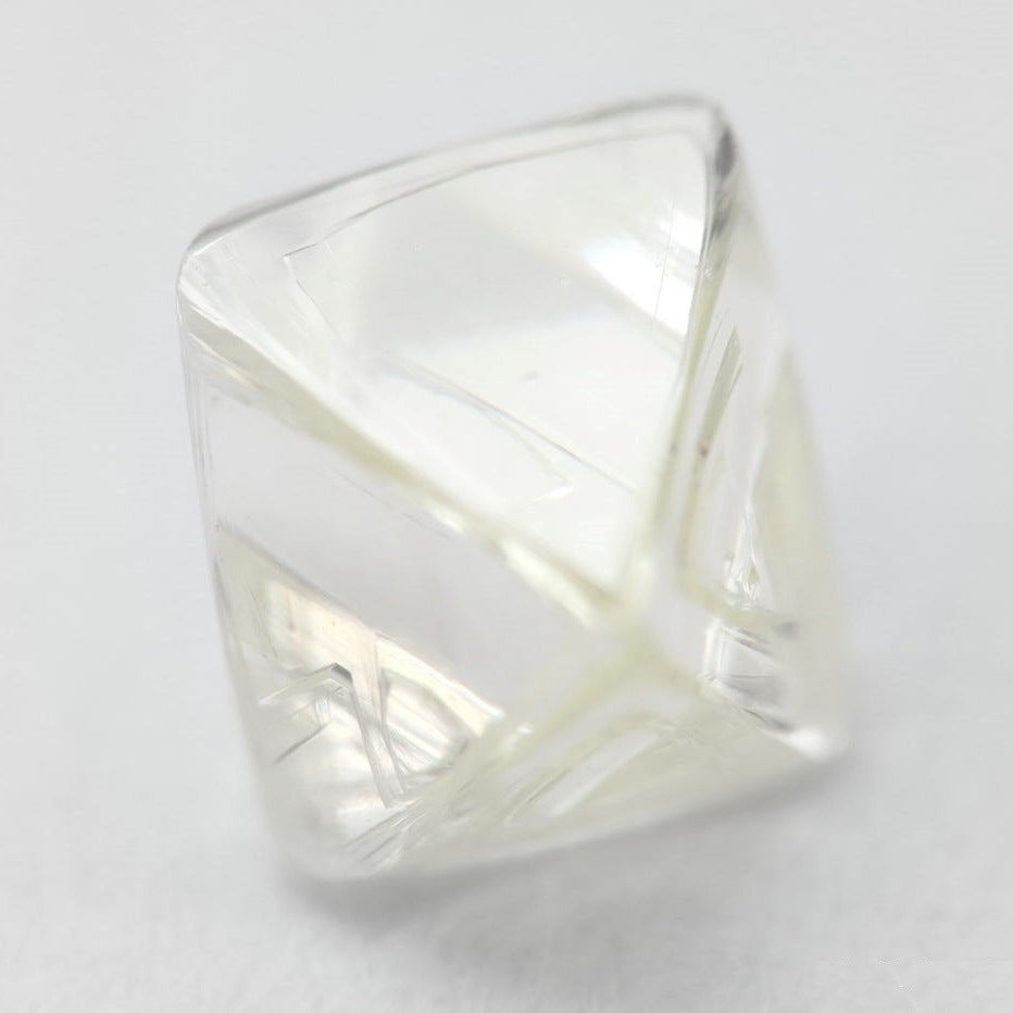 天然 ダイヤモンド ソーヤブル結晶 正八面体 トライゴン 0.385ct Iカラー VVS1 ソ付 (ID:70283) | 榎本通商