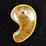 ヒマラヤ マニハール産 ゴールドルチル入り 水晶 34mm勾玉 10.7g (ID:71310)