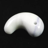 糸魚川翡翠 ラベンダー 30mm勾玉 現代の名工作 証明書付　12.6g (ID:73443)