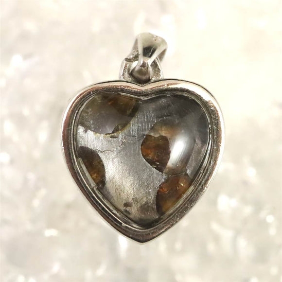 ロシア産　パラサイト隕石　10mmハート　ペンダントトップ 3.15g (ID:73463)