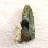 ザギマウンテン産 35mmエジリン輝石  6.27g (ID:74483)