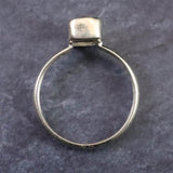 ロシア産 フェナカイト 9X7mmファセットカット リング 13.5号 (ID:74709)