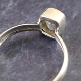 ロシア産 フェナカイト 9X7mmファセットカット リング 13.5号 (ID:74709)